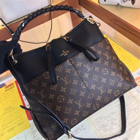 Louis Vuitton Tote Bags Prices in the Philippines in October, 2024